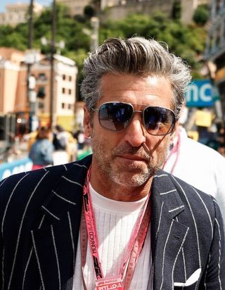 Patrick Dempsey dévoile un rare cliché entouré de sa femme et de ses fils pour une journée spéciale