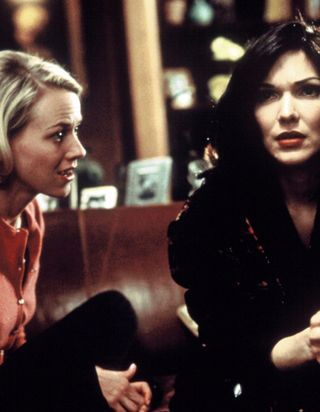 Pourquoi "Mulholland Drive" de David Lynch est un chef-d'œuvre incontournable ?