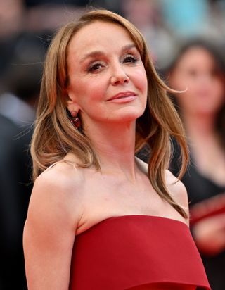 Rouge à lèvres nude : la nouvelle obsession beauté du Festival de Cannes